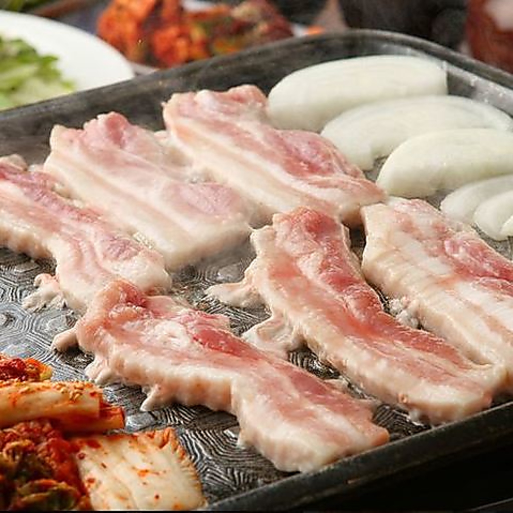 大人気！サムギョプサルはじめとする本格韓国料理