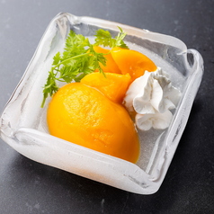 濃厚マンゴープリン　アイスマンゴーと共に