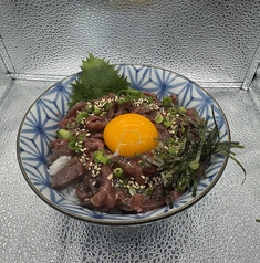 馬肉のユッケ丼
