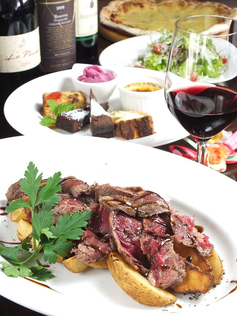 会社帰りにもオススメ♪倉敷駅徒歩5分！こだわりのワインと料理を味わうならダナドゥアへ☆