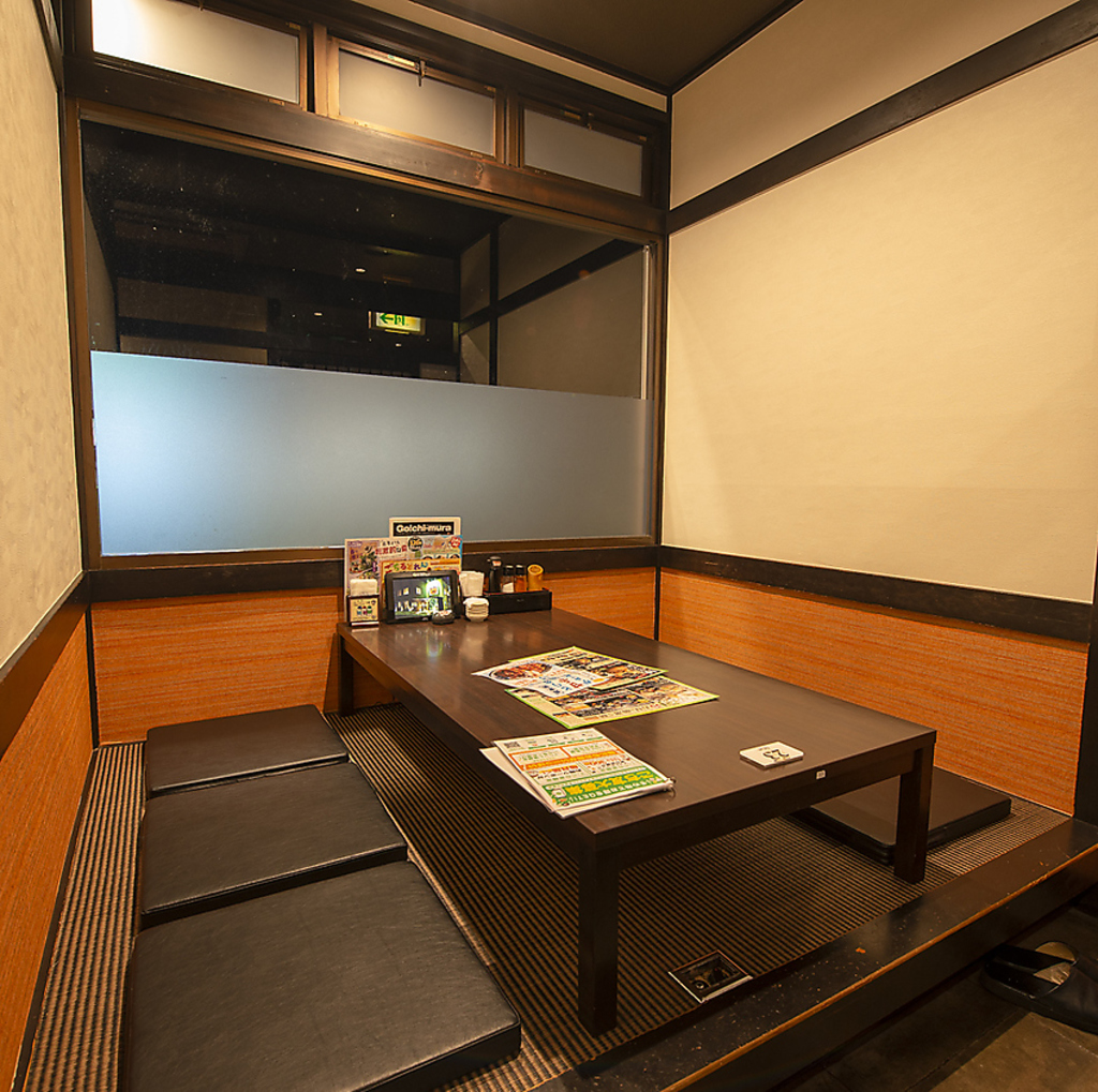 6名様までのお座敷個室。周りを気にせず楽しめる。