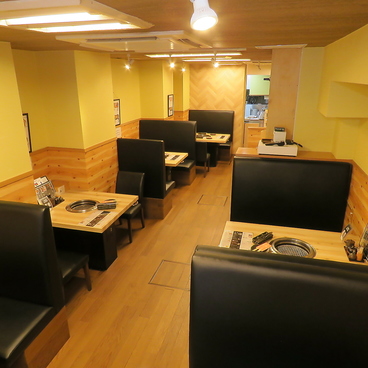 やきにく 牛三 おおつかの雰囲気1