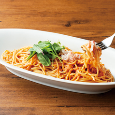 紅ズワイガニのクリームパスタ