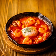 新感覚！エビチリアヒージョ