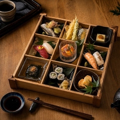 【贅沢ランチ】本格鮨をお昼から気軽に堪能