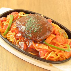 店舗一押しの”ハンバーグ＆ナポリタン”絶品です◎