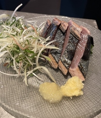 カツオ刺し