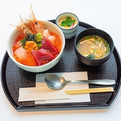 本日の海鮮丼
