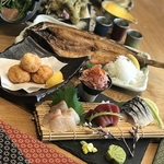 新鮮な魚介をご用意してお待ちしています!チョイ飲みにも宴会にも！ぜひご利用ください！