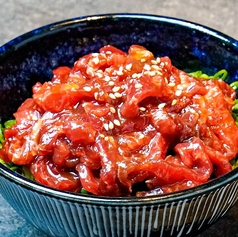 まぐろユッケ丼