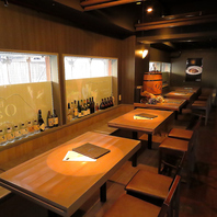 大人の時間に寄り添う半個室席