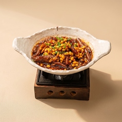 大豆と鶏もみじのピリ辛煮込み