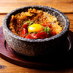 豪快！生本マグロ石焼き月見とろユッケ丼