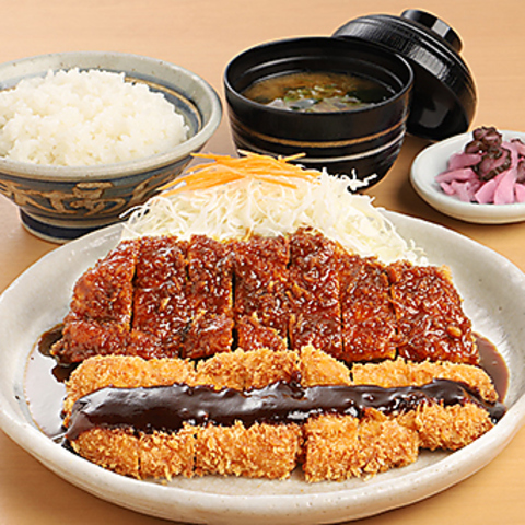矢場とん 栄LACHIC店（栄（ラシック7F））の店舗写真