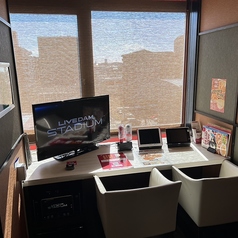 扉付きの完全個室席なので隣も気にせず騒いだり、大事な日に雰囲気を大切にご宴会をお楽しみ頂けます！