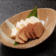 味噌漬けクリームチーズ（いぶりがっこ）