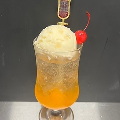 昔ながらのクリームソーダ