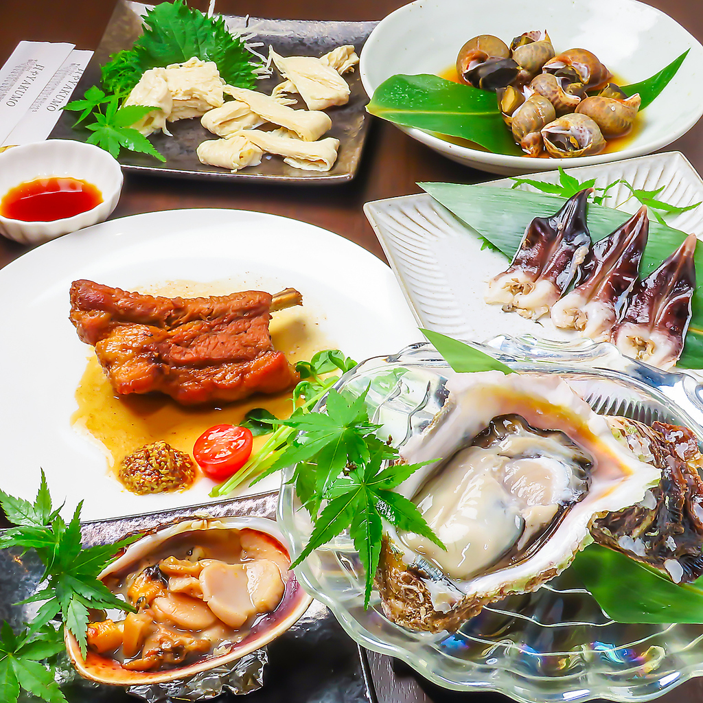 旬の魚介を楽しめるのは貝やYAKUMO！お食事はもちろん、飲み会にもオススメです