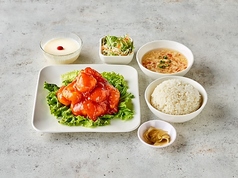 【人気】エビチリ定食