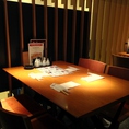 【4名様テーブル席：買い物帰りや観光にも！】落ち着いた雰囲気のテーブル席