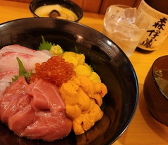 海鮮丼