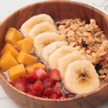 料理メニュー写真&nbsp;フルーツたっぷりヨーグルトアイスボウル