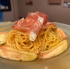 桃と生ハムの冷製パスタ