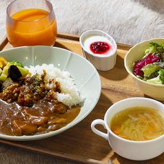 15時以降のアフタヌーンプレート 焼き野菜カレーセット