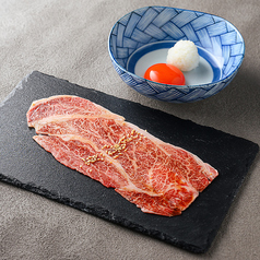 特選炙りリブロースのすき焼き　濃厚スカーレット卵と一口ご飯