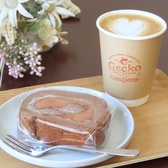 店内は禁煙となっており、清潔で快適な空間を提供しています。