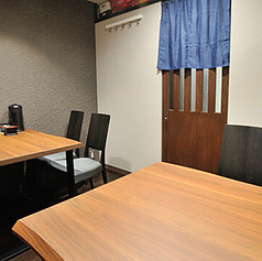 ゆっくりと寛げる8席の完全個室です。（6名様よりご利用いただけます）