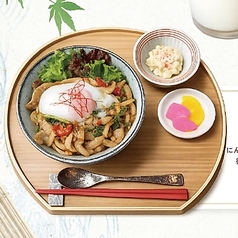 ガツンと旨辛!スタミナ満点豚バラ丼
