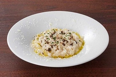 トリュフ香る濃厚チーズリゾット