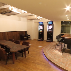 ダーツやプロジェクター完備!貸切のご利用にも対応しております!