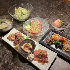 炭火焼肉 にくまる すすきの店のコース写真