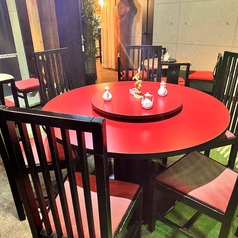 まさに中華テーブル！中心周ります！