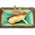 料理メニュー写真&nbsp;西京焼／鮭ハラス焼／海鮮グラタン