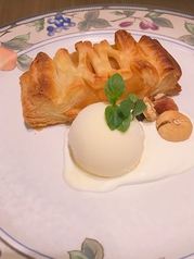 林檎パイ(バニラアイス添え)