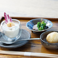料理メニュー写真 インカの目覚めのビシソワーズ雲丹ともずくのゼッポリーネいわしの手毬寿司