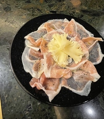 生ハムとフリルチーズの盛り合わせ