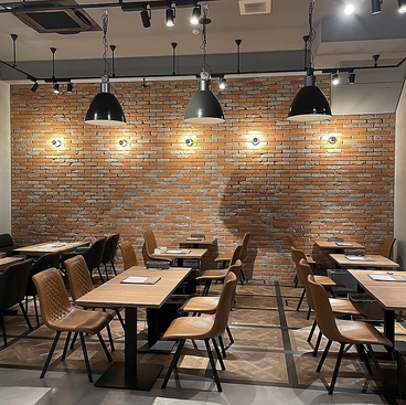 ブラックキャットカフェの雰囲気1