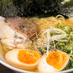 牛出汁 鶏白湯ラーメン