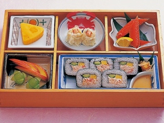 わらべ弁当（5品）〈低学年向〉