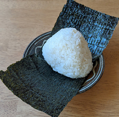 おにぎり一個