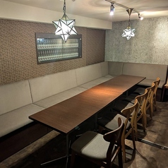 【入口別の完全個室◎】特別な時間を、特別な空間で。最大15名様までご利用可能な完全個室!友人や大切な人と、贅沢なプライベート空間で素敵なひとときを。女子会や合コン、各種パーティにもぴったり。美味しい料理とともに、心に残る瞬間を過ごしませんか。飲み放題付きコースもご提供。ご予約、お問い合わせはお気軽に♪