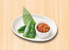 パリパリピーマンの香ばし七味そぼろ添え