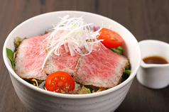 山形牛のミニローストビーフ丼