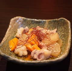 鶏かわポン酢/染みるもつ煮込み