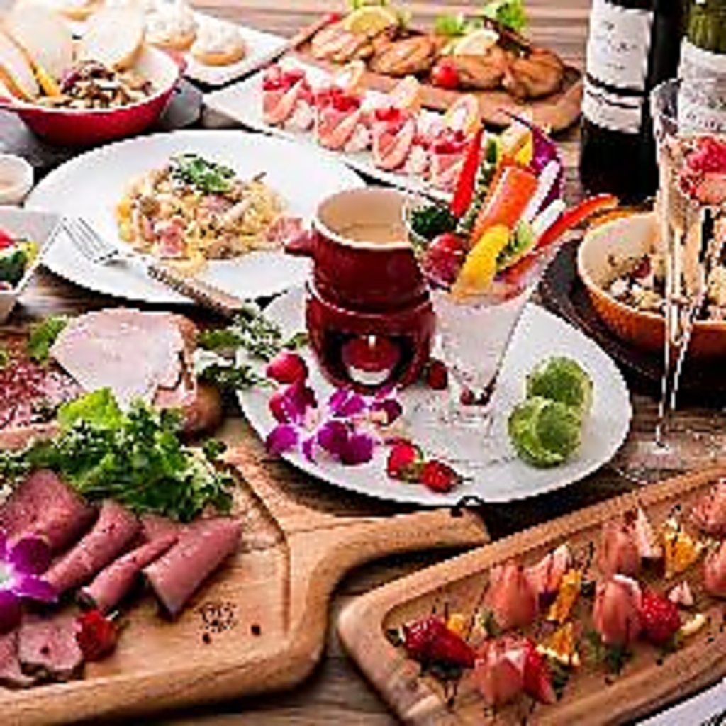 【上尾駅東口5分】団体予約歓迎！シカゴピザやお肉の盛り合わせなど豊富なメニューをお楽しみ下さい