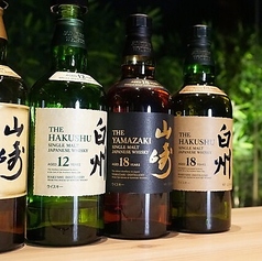 年代別で揃えたジャパニーズウイスキーも豊富にご用意。